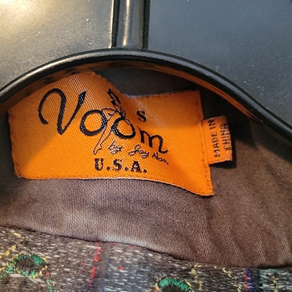 Colorful Embroidered Jacket - Picture 2 of 4